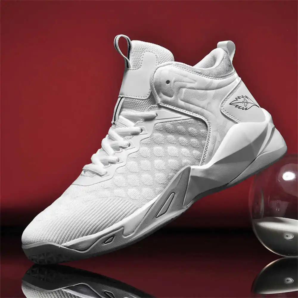 Donker nummer 39-sneakers voor - Home Gym And Basketball Court recensie en prijs