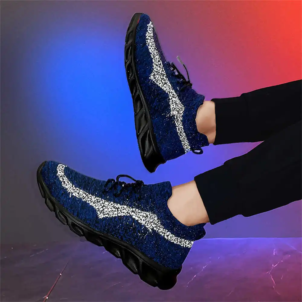 Platte zool veterschoenen paar - Home Gym And Basketball Court recensie en prijs