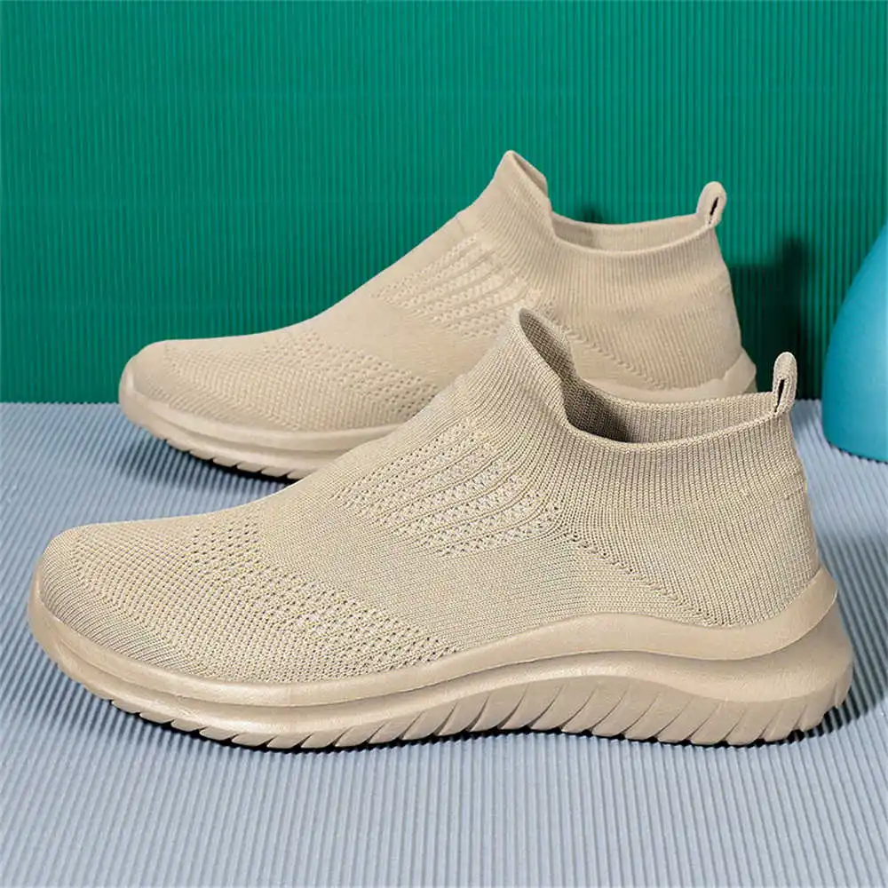 Beige Zachte Nieuwe Nieuwighei - Home Gym Old School recensie en prijs
