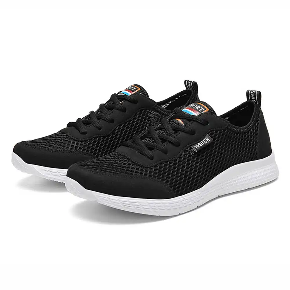 35-46 Ademende Lichtblauwe Sne - Home Gym And Basketball Court recensie en prijs
